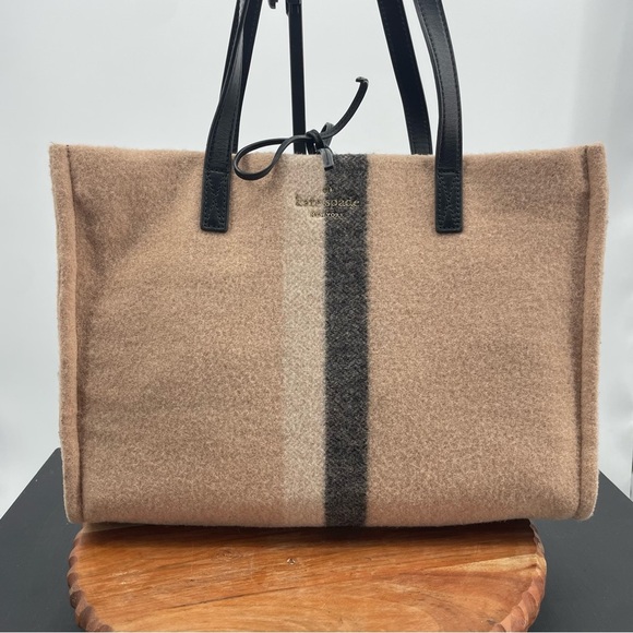 Kate Spade Washington Square Mega Sam Tote beige tan black wool - Picture 3 of 16